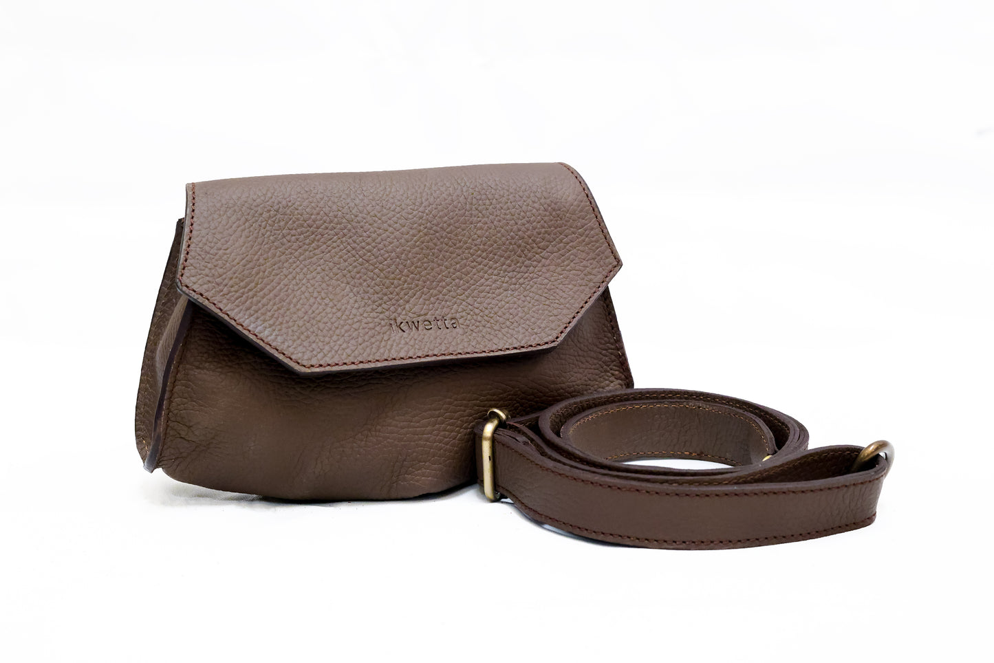 Sage crossbody in rocky road milled leather