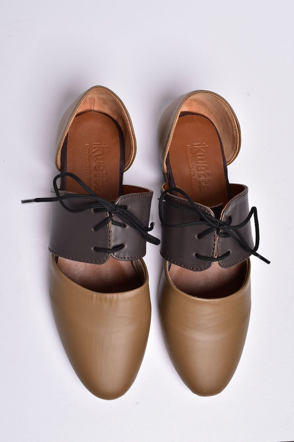 Kay shoes in honey and brown smooth leather