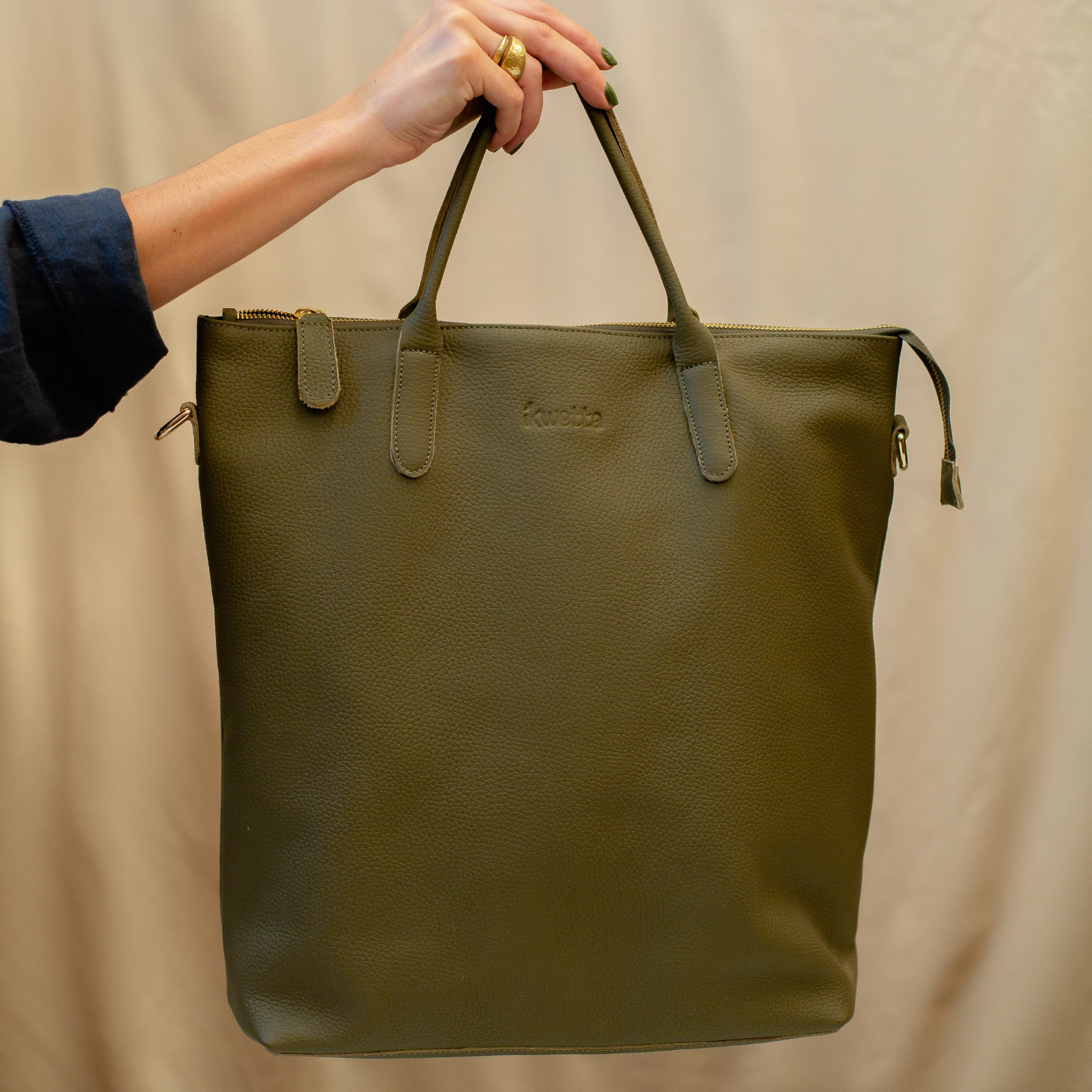 Werk tote in green natural dried milled leather