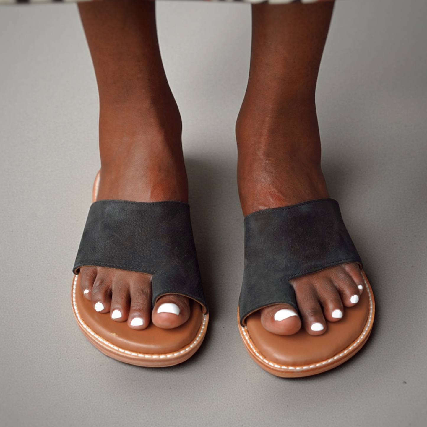 strut sandals