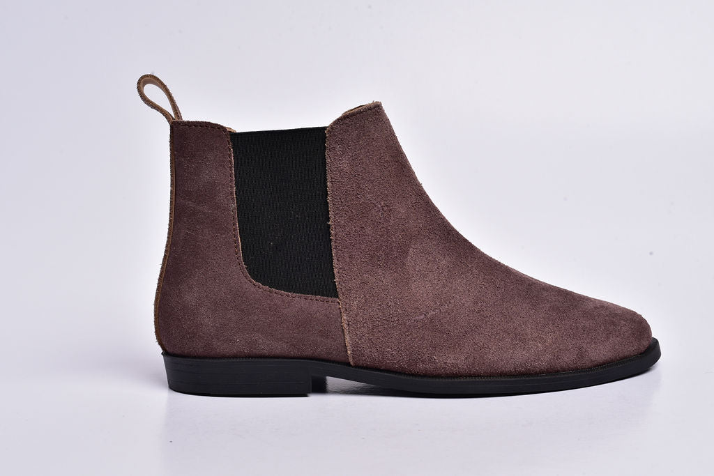 Women's Chelsea boots in brown split suede